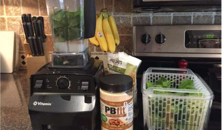 Vitamix 5200 blending vegetables