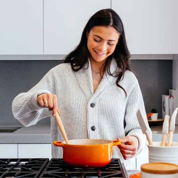 cooking in ceramic pot