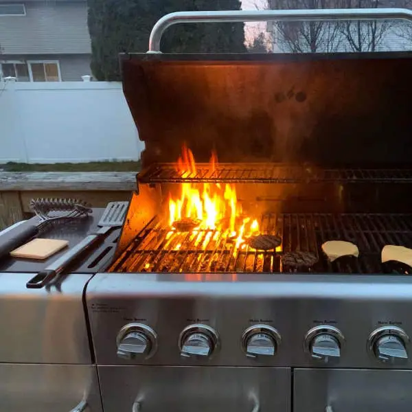 gas grill flare-up
