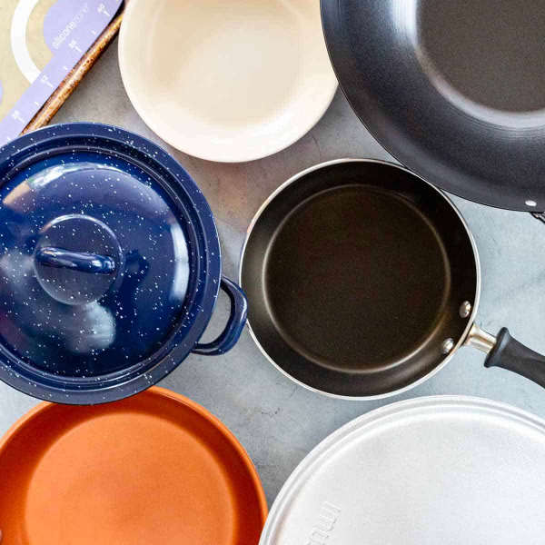 many types of cookware