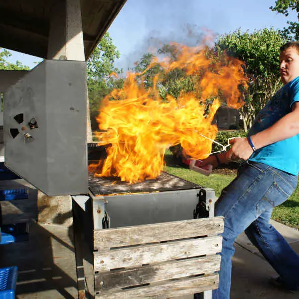 burning grill