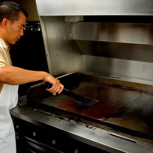 cleaning a flat top grill griddle